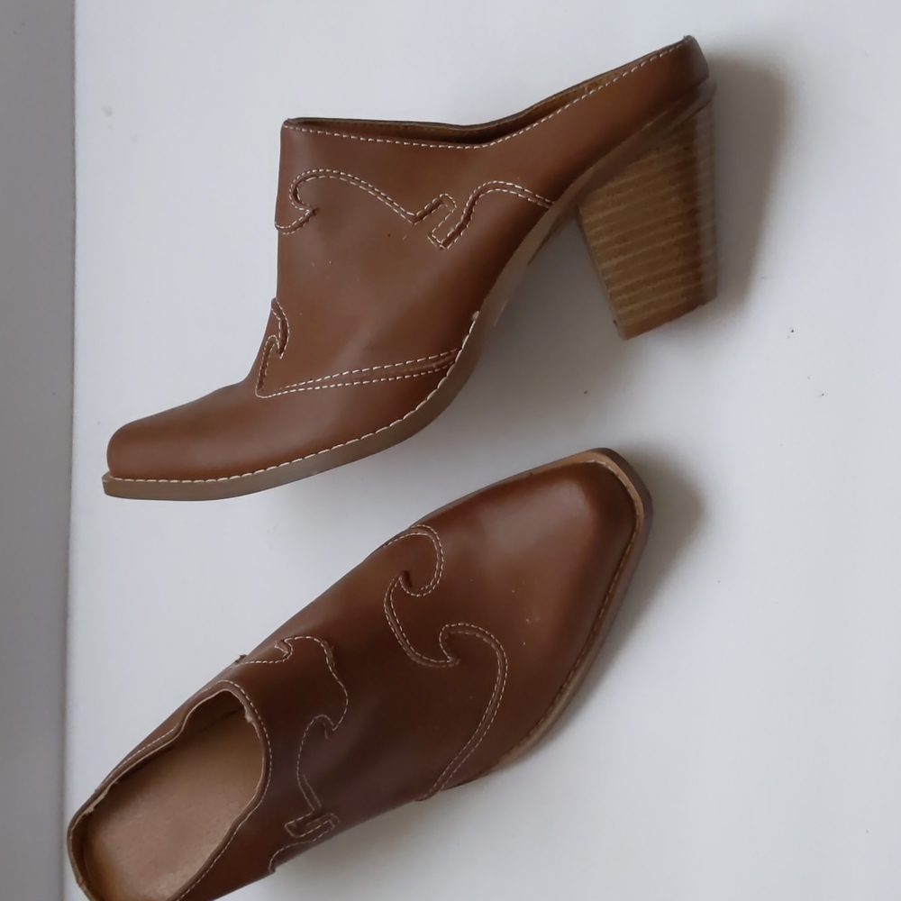 Western-style brown leather mules-sz 7